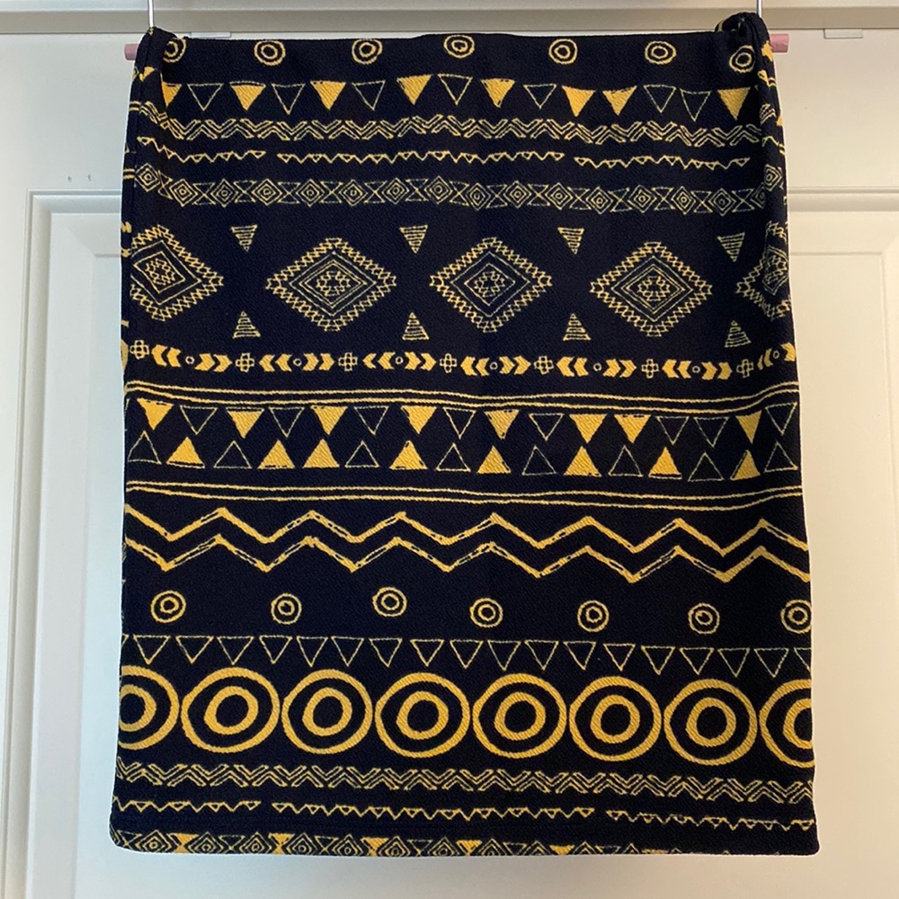 LuLaRoe Cassie Skirt. Size Small.